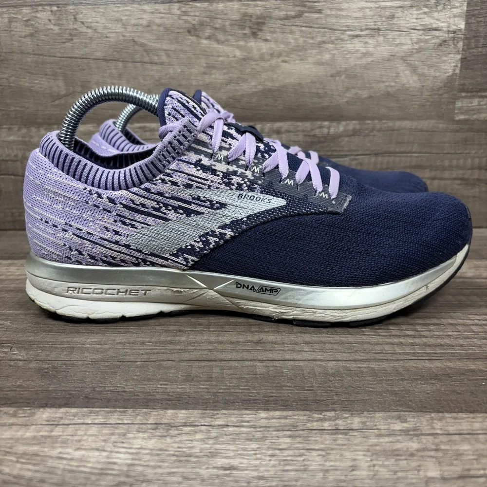 Brooks Ricochet Purple Blue Womens US Size 10.5 1202821B575 Running Shoes